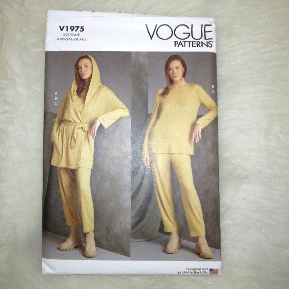 VOGUE V1975 Sz XS-XXL Misses' Knit Jacket with Belt, Top and Pants EASY